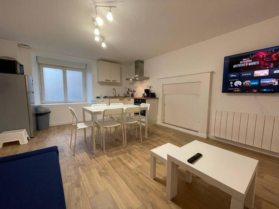 Charmante Maison A Evran Proche Dinan Et St Malo. Exterior foto