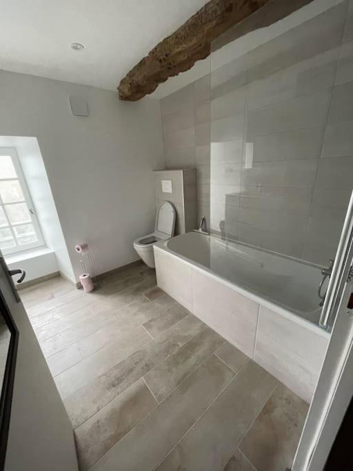 Charmante Maison A Evran Proche Dinan Et St Malo. Exterior foto